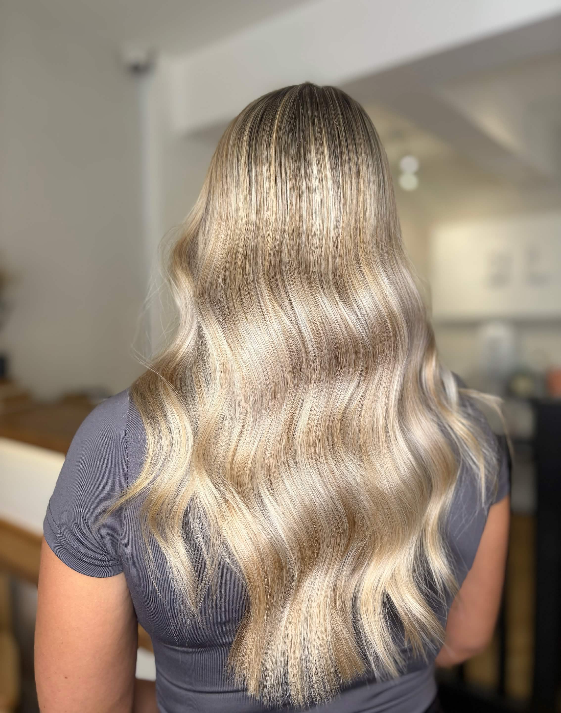 Balayage waves — blonde highlights